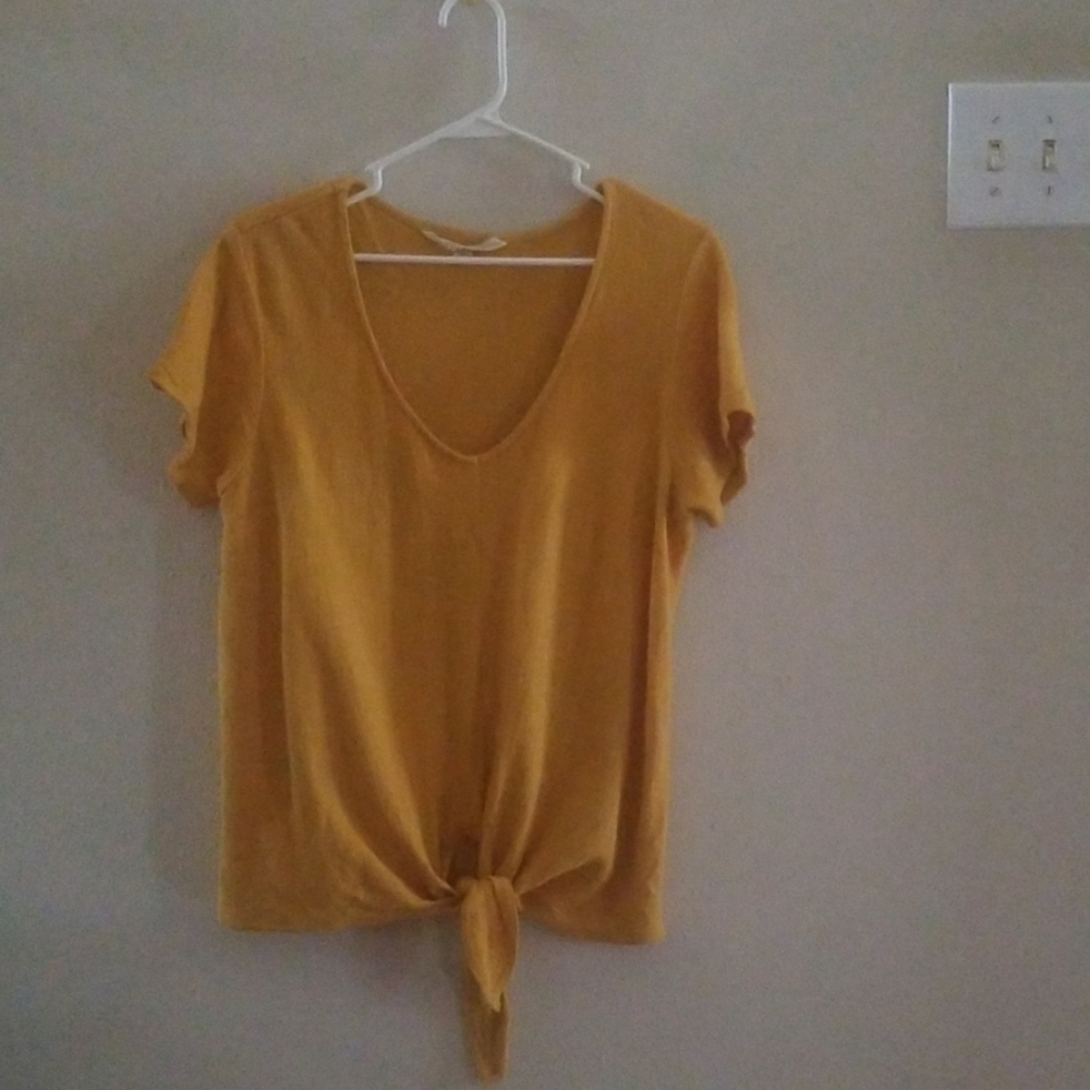 Top - Picture 2 of 2